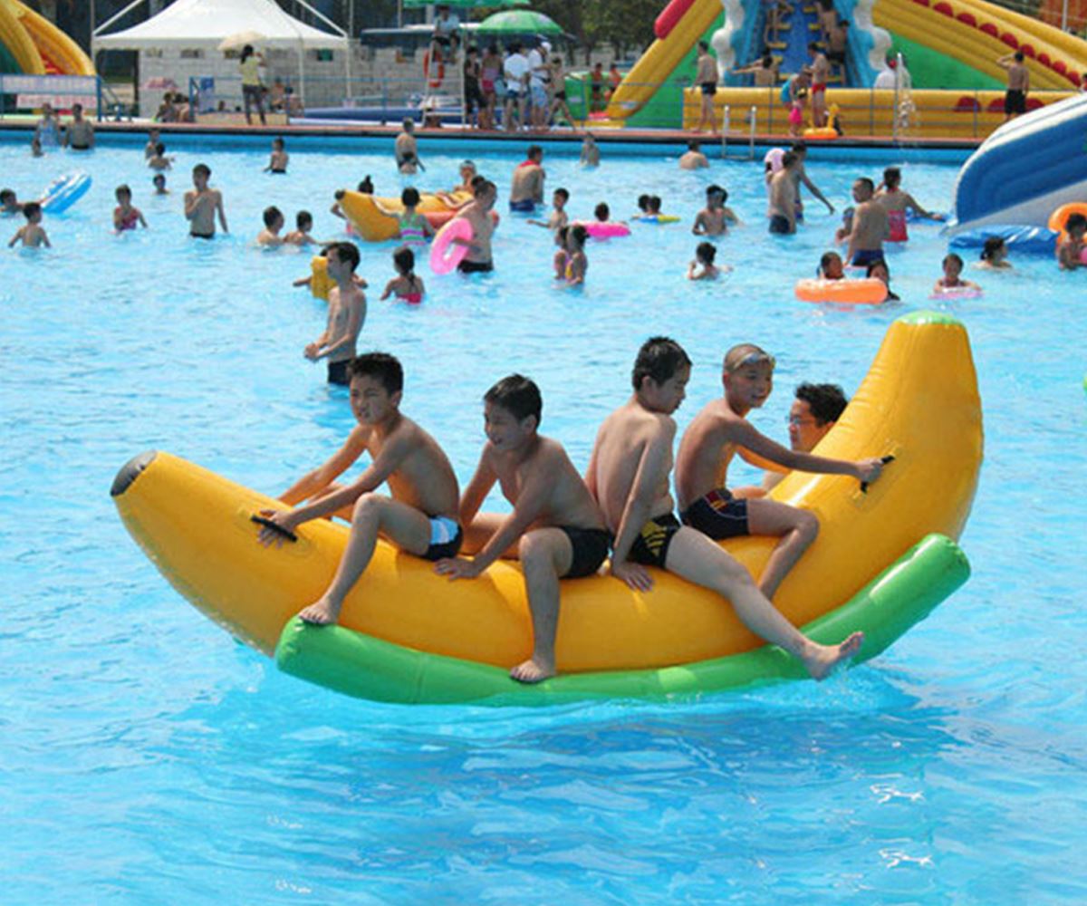 Kid-friendly Inflatable Toy Banana Boat